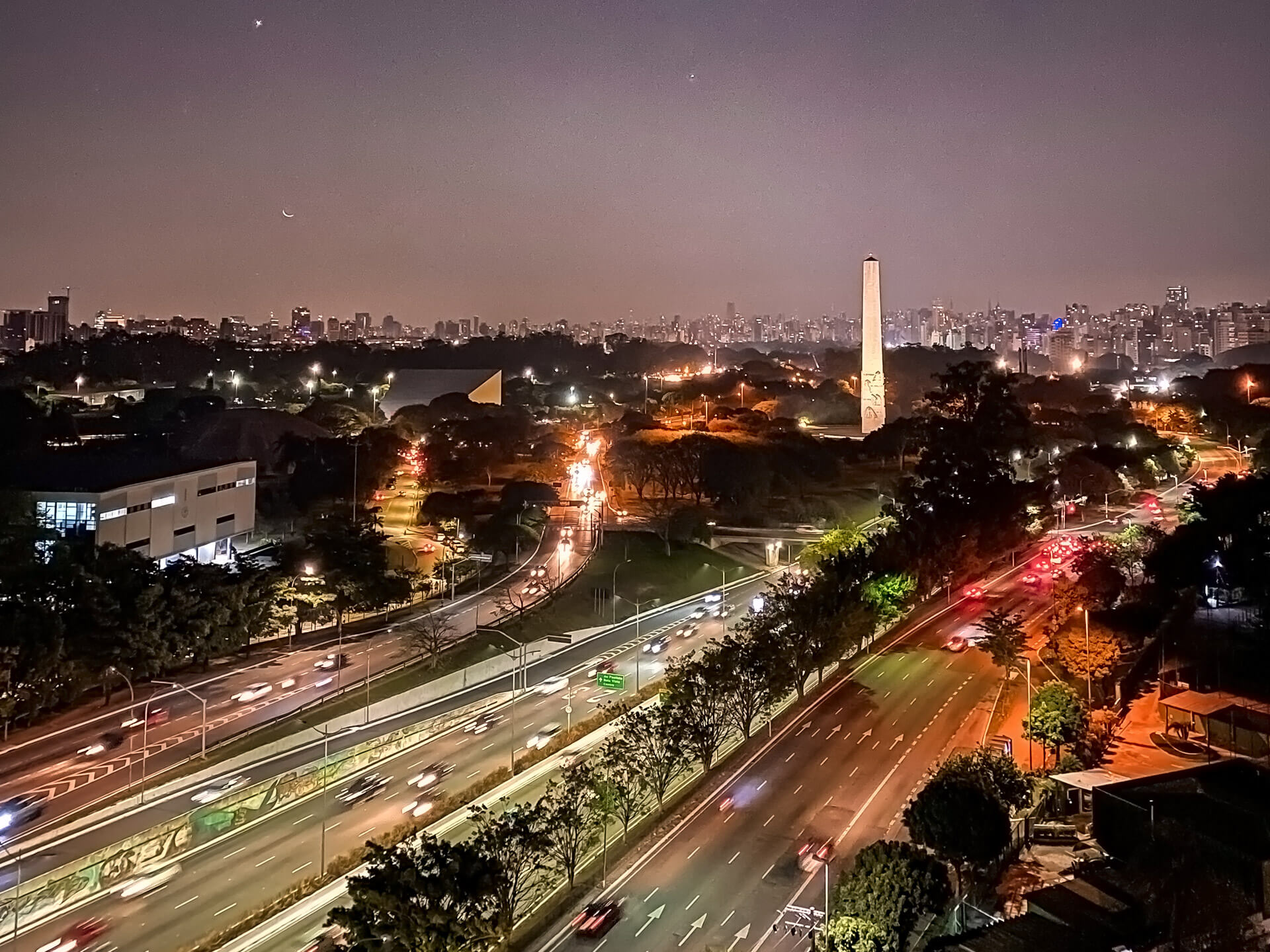 O que fazer em São Paulo: ver o Parque Ibirapuera do terraço do museu MAC USP